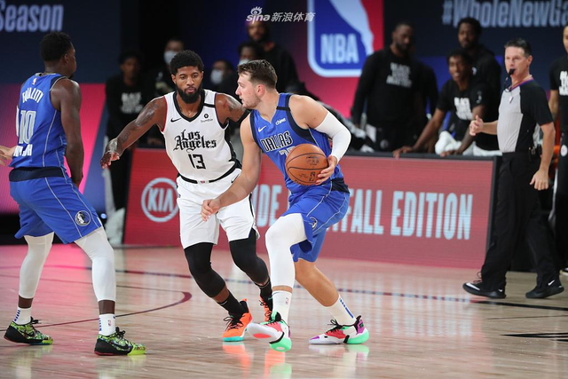 依靠边路的 依靠边路的